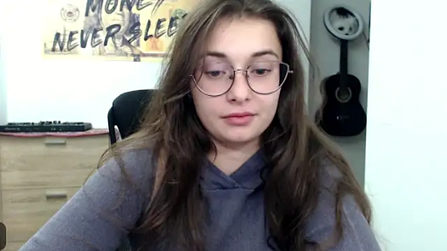 HotAnna2004 online show from 09-27-25, 08:36