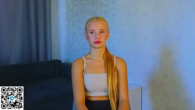 NaughtySeraphine online show from 09-23-25, 06:16