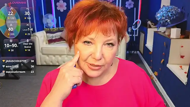 Kira Kenett online show from 11-26-25, 06:03