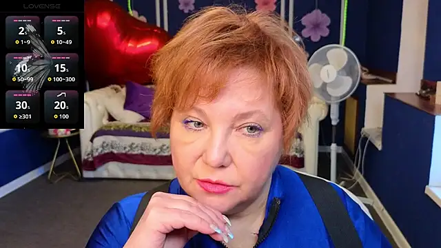 Snapshot of Kira_Kenett chatting on 05-27-26, 05:04 Kira Kenett online show from 05-27-26, 05:04