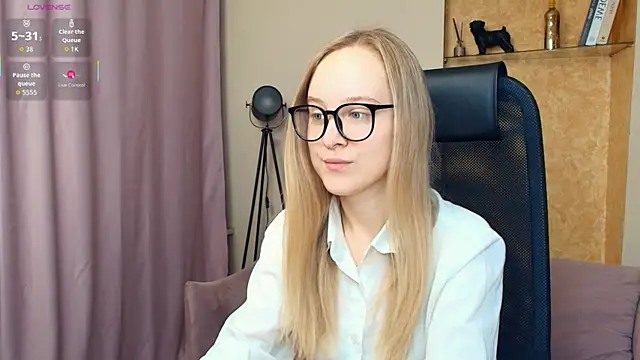 SoonMoor online show from 11-27-25, 07:16