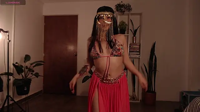 Ellyuwuw online show from 11-13-25, 12:09