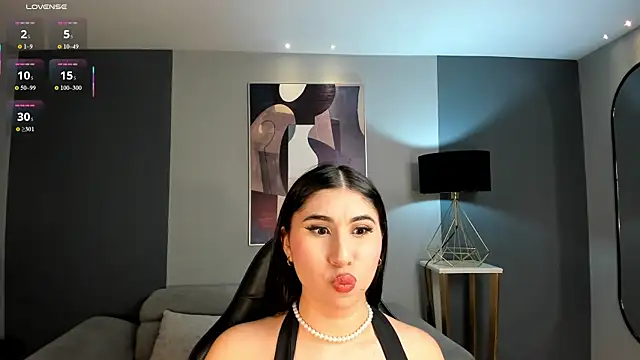 Snapshot of MayaMoretti_ chatting on 07-14-26, 02:05 MayaMoretti online show from 07-14-26, 02:05