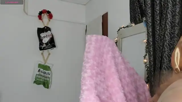 Snapshot of dalila_kemur chatting on 07-19-26, 01:04 dalila kemur online show from 07-19-26, 01:04