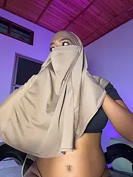 Snapshot of Yuli_arabic chatting on 06-25-26, 06:12 Yuli arabic online show from 06-25-26, 06:12