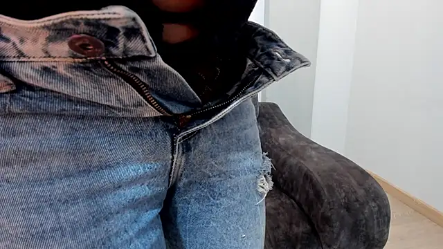 Parys Hot online show from 12-19-25, 02:51