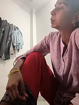 Snapshot of Hot-Soniya2 chatting on 10-05-25, 05:17 Hot-Soniya2 online show from 10-05-25, 05:17