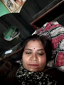 Snapshot of Hot_babli54 chatting on 10-27-25, 11:20 Hot babli54 online show from 10-27-25, 11:20