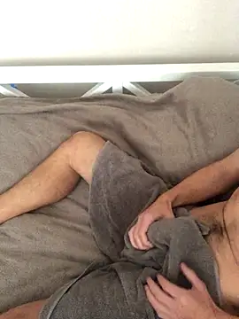 Snapshot of David952015 chatting on 10-27-25, 11:25 David952015 online show from 10-27-25, 11:25