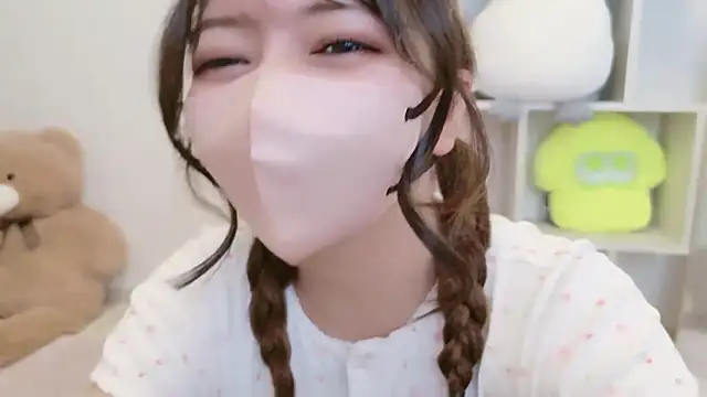 Snapshot of JP_Momo_o0 chatting on 09-21-25, 07:54 JP Momo o0 online show from 09-21-25, 07:54