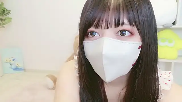 Snapshot of JP_Momo_o0 chatting on 10-11-25, 10:36 JP Momo o0 online show from 10-11-25, 10:36