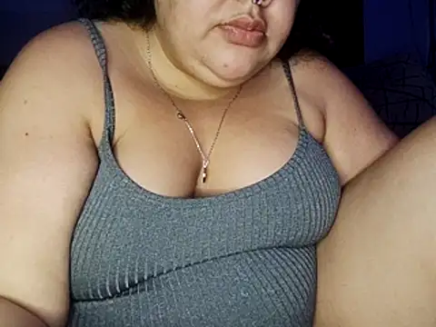 Snapshot of xlatinastar chatting on 02-27-26, 11:49 xlatinastar online show from 02-27-26, 11:49