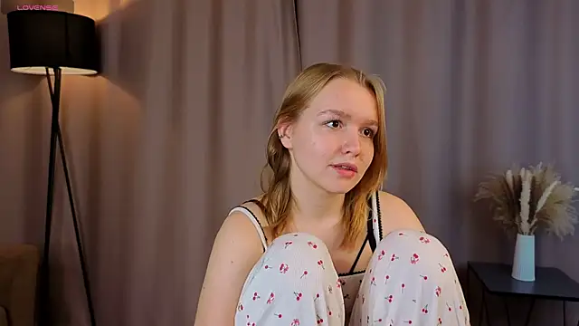 VinnieSerrano online show from 10-20-25, 02:06