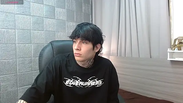 Iantwink18 online show from 02-08-26, 01:47