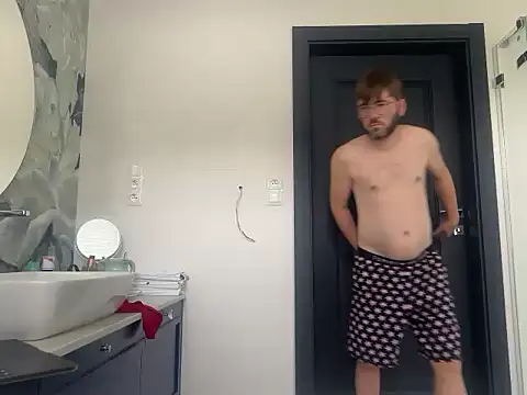 Snapshot of Patryk3434 chatting on 09-24-25, 06:28 Patryk3434 online show from 09-24-25, 06:28