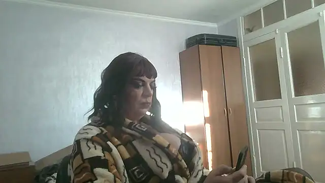 NiraFrost online show from 01-18-26, 07:34