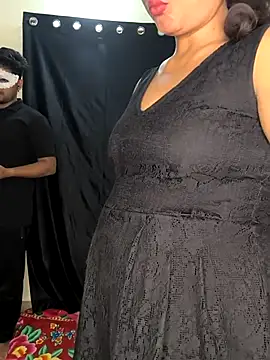 Family02 online show from 10-24-25, 04:03