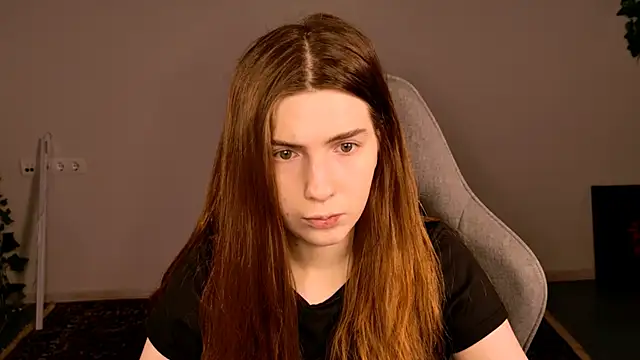 AliceCUNTach online show from 11-28-25, 05:10