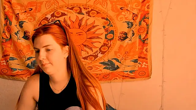 Snapshot of AliceCUNTach chatting on 06-14-26, 05:09 AliceCUNTach online show from 06-14-26, 05:09