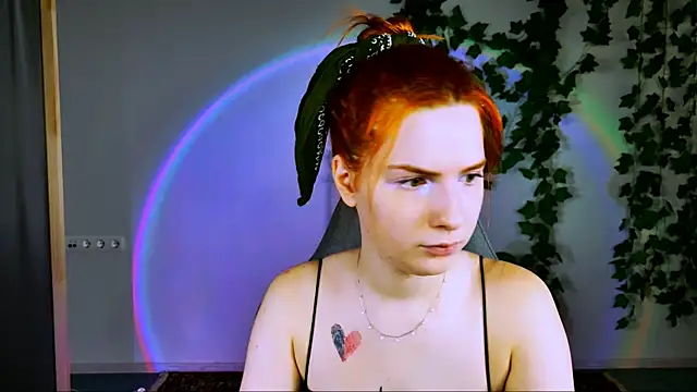 Snapshot of AliceCUNTach chatting on 06-24-26, 06:12 AliceCUNTach online show from 06-24-26, 06:12