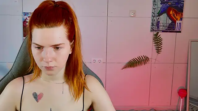Snapshot of AliceCUNTach chatting on 06-26-26, 05:12 AliceCUNTach online show from 06-26-26, 05:12