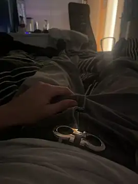 elox33 online show from 04-15-26, 01:40