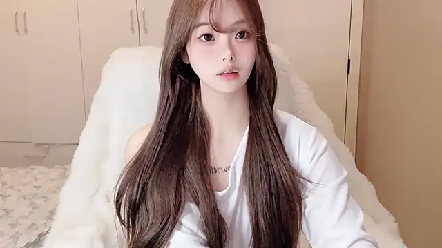 xiaoyugan-99 online show from 02-23-26, 03:42