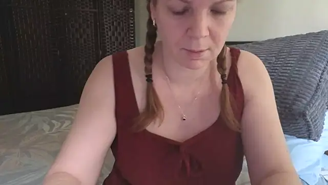 aussiepeaches online show from 03-11-26, 01:00