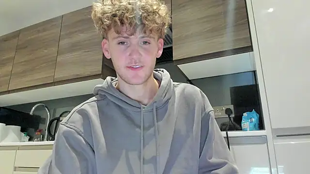 DominantAlex18 online show from 12-13-25, 10:37