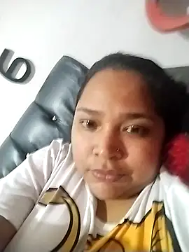 Snapshot of Angelly_ricura chatting on 11-18-25, 04:55 Angelly ricura online show from 11-18-25, 04:55