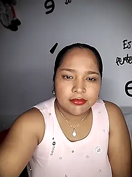 Snapshot of Angelly_ricura chatting on 12-17-25, 06:14 Angelly ricura online show from 12-17-25, 06:14