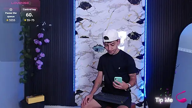 SpicyBoys X online show from 09-14-25, 08:30