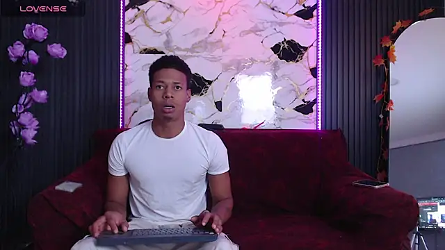 SpicyBoys X online show from 11-12-25, 08:08