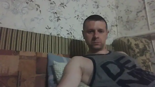 Snapshot of nedstark12 chatting on 06-06-26, 09:30 nedstark12 online show from 06-06-26, 09:30
