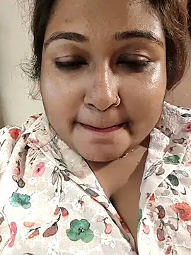 Snapshot of hotbhabhi011 chatting on 10-01-25, 06:14 hotbhabhi011 online show from 10-01-25, 06:14