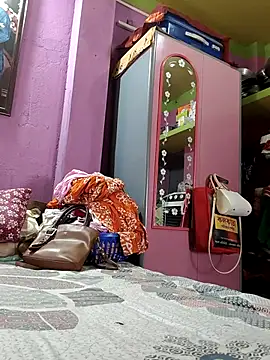 Snapshot of hotbhabhi011 chatting on 11-09-25, 04:00 hotbhabhi011 online show from 11-09-25, 04:00