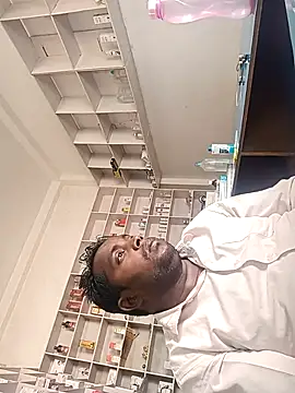 Snapshot of blackdick44 chatting on 11-11-25, 07:19 blackdick44 online show from 11-11-25, 07:19