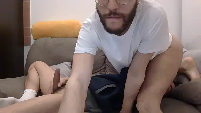 Amicisegreti online show from 03-12-26, 08:15