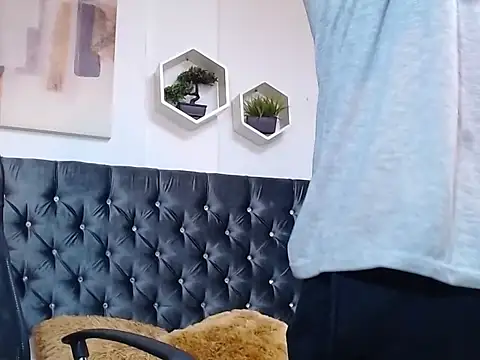 Snapshot of adrian_ray chatting on 10-01-25, 06:25 adrian ray online show from 10-01-25, 06:25