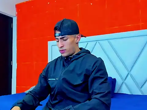 Snapshot of adrian_ray chatting on 10-11-25, 05:33 adrian ray online show from 10-11-25, 05:33