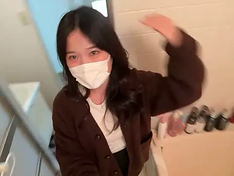 Snapshot of hikiwarinatto_xoxo chatting on 11-03-25, 05:42 hikiwarinatto xoxo online show from 11-03-25, 05:42