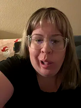 sexymommy1988 online show from 11-17-25, 04:07