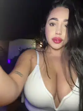 Snapshot of SofiaWildee chatting on 02-05-26, 01:43 SofiaWildee online show from 02-05-26, 01:43