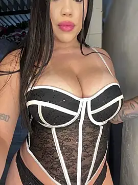 Snapshot of SofiaWildee chatting on 02-14-26, 01:46 SofiaWildee online show from 02-14-26, 01:46