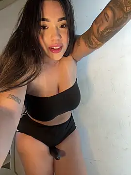 Snapshot of SofiaWildee chatting on 02-17-26, 02:41 SofiaWildee online show from 02-17-26, 02:41