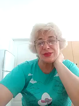 Snapshot of 52MiaLove02 chatting on 06-23-26, 04:43 52MiaLove02 online show from 06-23-26, 04:43