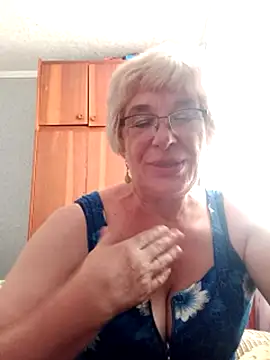 Snapshot of 52MiaLove02 chatting on 07-17-26, 04:45 52MiaLove02 online show from 07-17-26, 04:45
