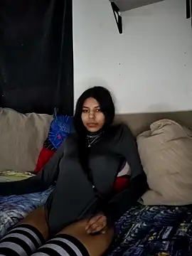 Snapshot of Sum1sDahtr chatting on 10-04-25, 06:06 Sum1sDahtr online show from 10-04-25, 06:06