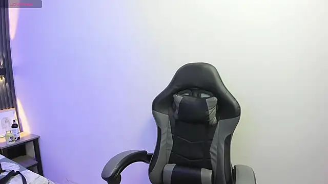 SantiagoRusso18 online show from 02-22-26, 08:07