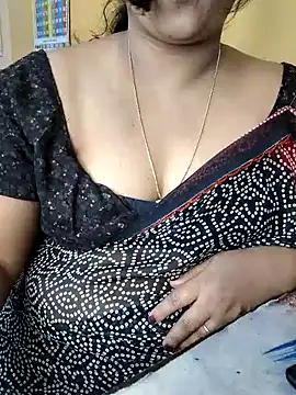 Angel0731 online show from 12-17-25, 06:03